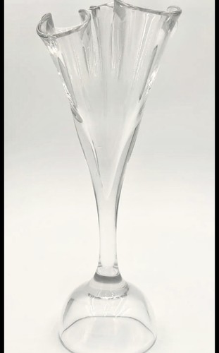 VTG Crystal Handkerchief VASE Hand-Cut Cupped Pedestal Base - Picture 3 of 9