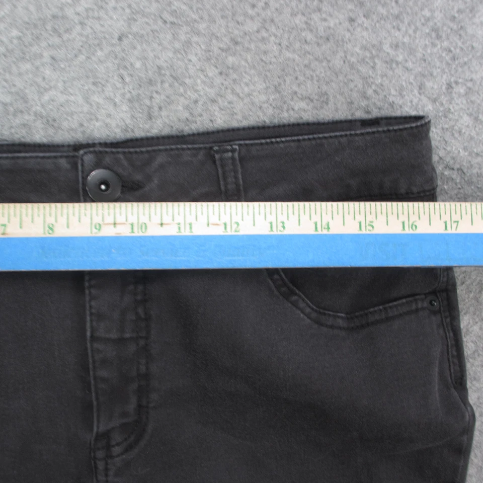 Pantalones de mezclilla para mujer Pure Energy de 18 W negros lavados oscuros tiro alto Foto 3 de 4