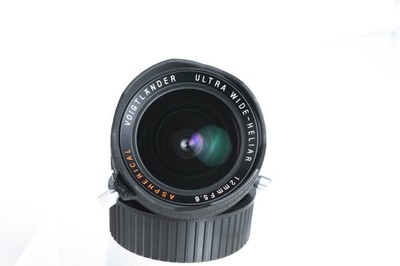 Voigtlander Ultar Wide Heliar 12mm F5.6 ASPH Lens L39 +  M mount adapter