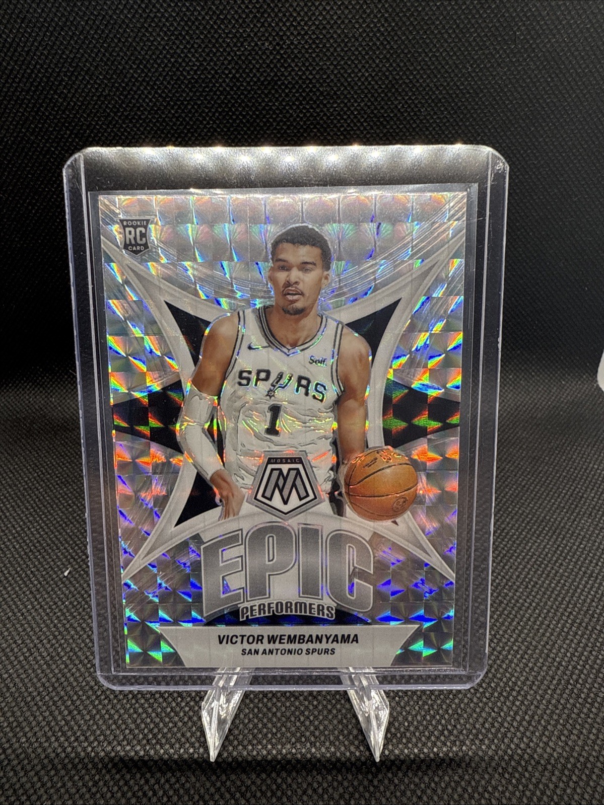 2023-24 Panini Mosaic Prizm VICTOR WEMBANYAMA #12 Rookie Card Epic Performers