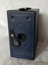 England: Ensign E29 blue Box camera, blau Nahlinse Rollfilm