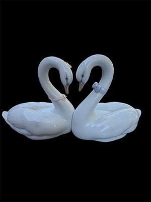 Lladró Endless Love Swan Figurine Porcelain Spain 1998 w/ Original Box 6585