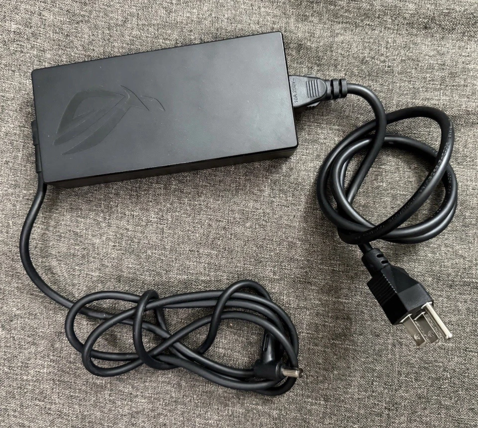 Cargador adaptador de CA 240W ADP-240EB B para ASUS TUF Gaming FX707VI-NS74 20V 12A Foto 4 de 4