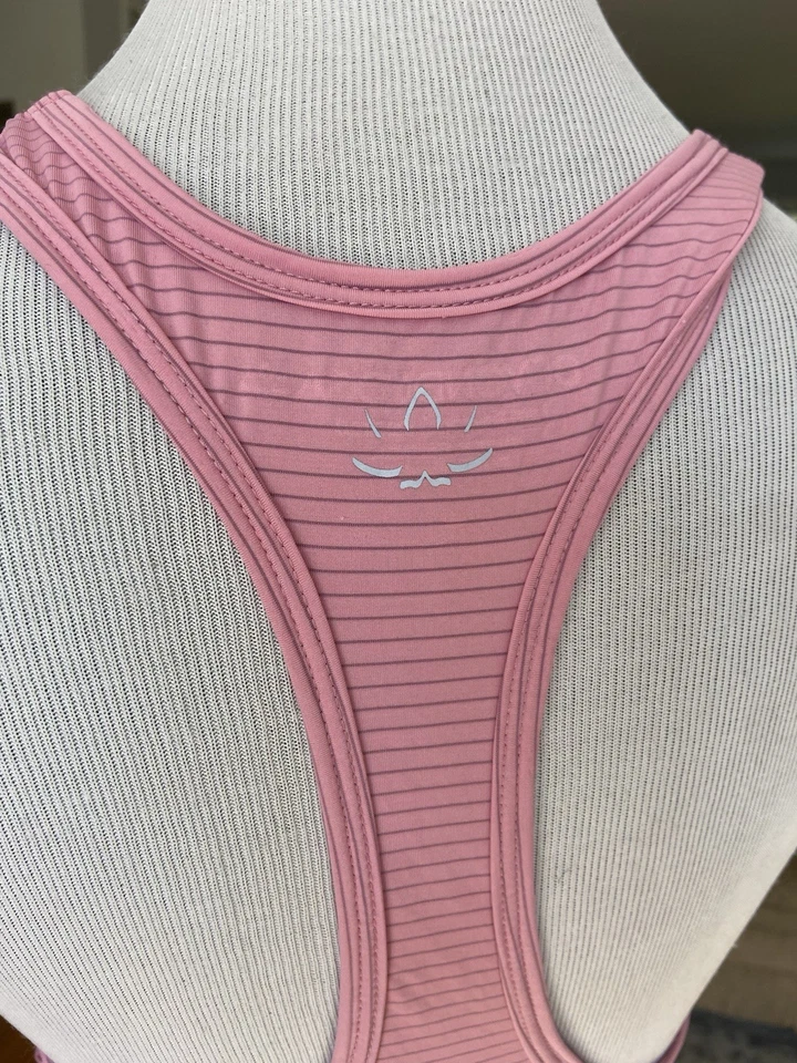 Camiseta sin mangas Beyond Yoga espalda cruzada con abertura lateral talla M rosa a rayas peso pluma fluida Foto 4 de 4