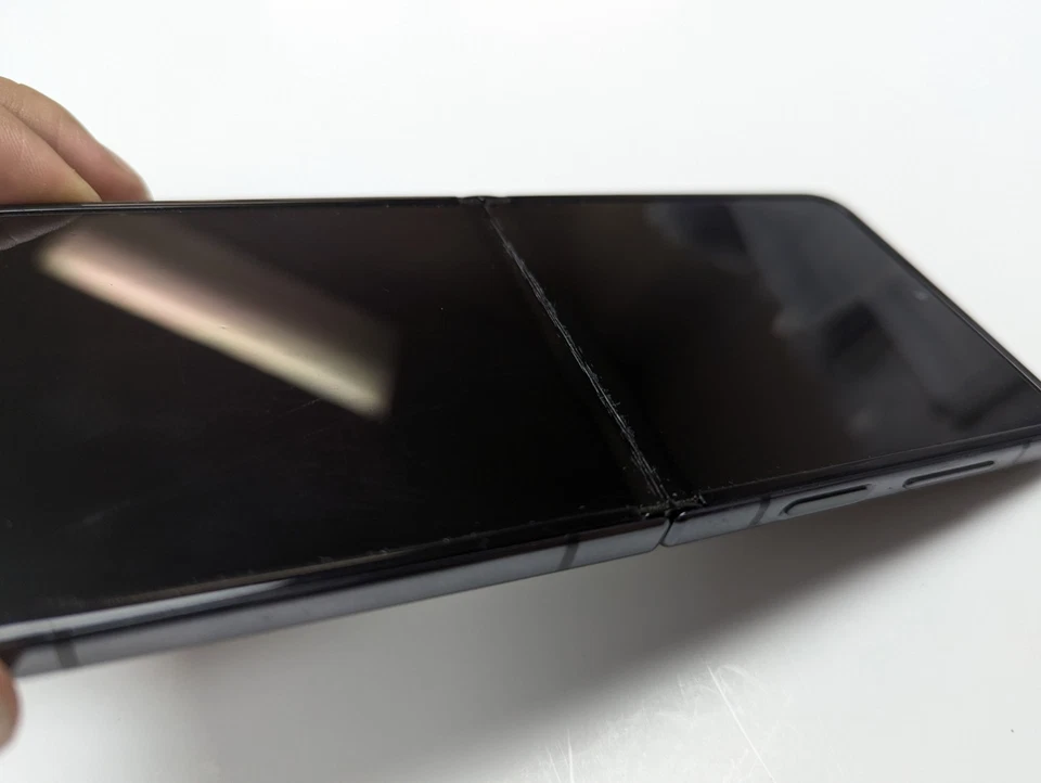 Samsung Galaxy Z Flip4 5G 512GB SM-F721U (Unlocked) ✅ SCREEN CREASE - Image 4 of 4