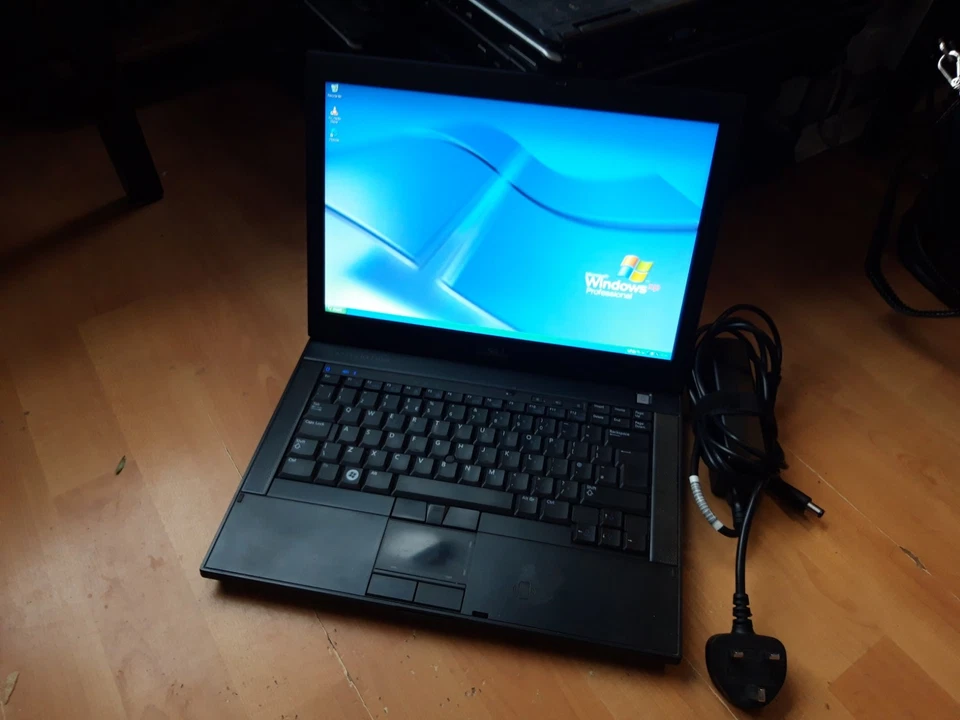 VERY FAST Dell Windows XP Laptop: 2.53GHz + 500GB HDD + 4GB RAM +Firewire (D2) - Image 3 of 4