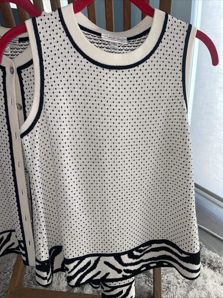 St John Knits Sweater Set, pre-loved💕Sz P - Image 2 of 4