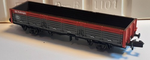 GRAHAM FARISH 373-401 N GAUGE - 31 TON OPEN 5 PLANK WAGON OAA RAILFREIGHT - Picture 3 of 3