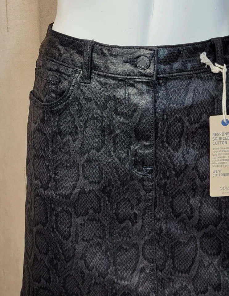 M&S Leather Look DENIM A-Line MINI SKIRT ~ Various Sizes ~ BLACK Snake Print - Image 3 of 4
