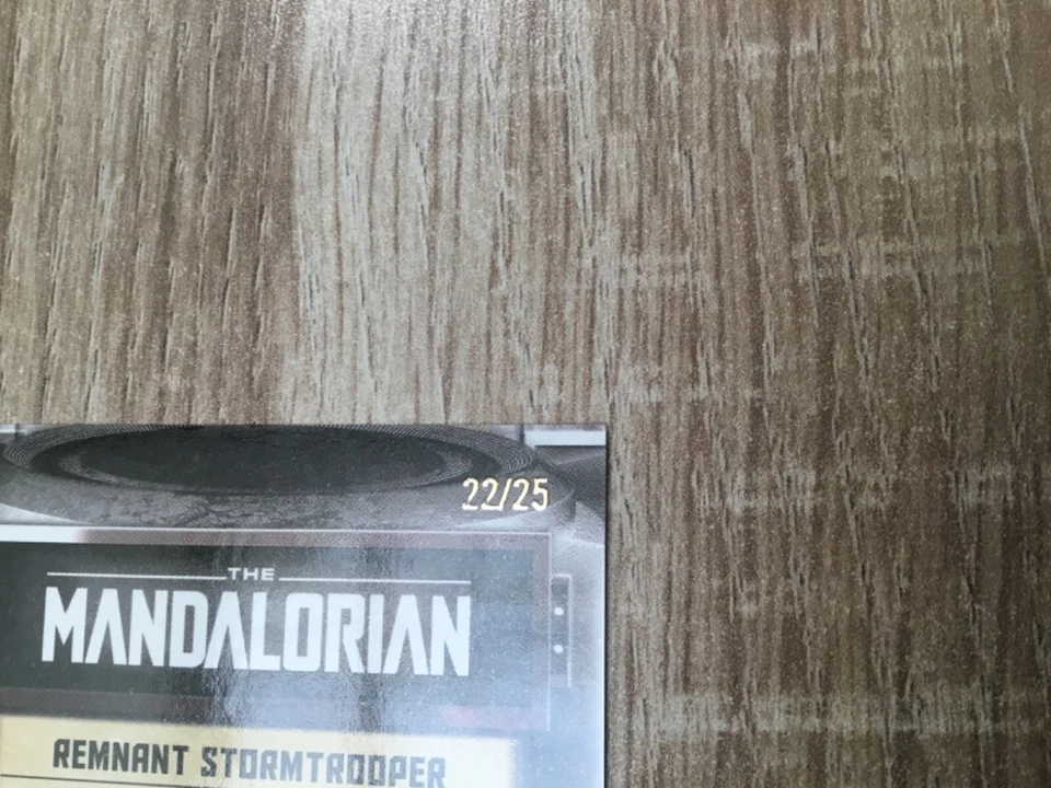 STAR WARS TOPPS MANDALORIAN SAISON 1 ET 2.  REMNANT STORMTROOPER MATRICULE 22/25 - Photo 3/3