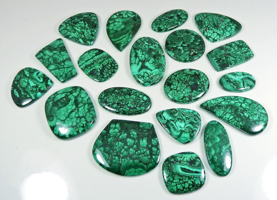 Natural Green Malachite Mix Shape Cabochon Loose Gemstone Wholesale Lot - Image 3 of 4
