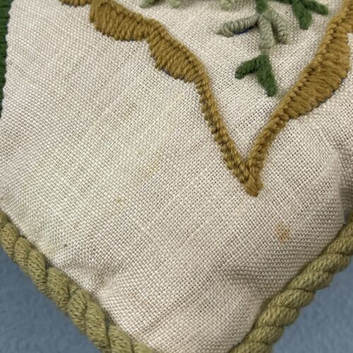 Vintage Crewel Embroidery Jacobean Floral Pillow 70's Handmade Home Decor READ - Picture 10 of 11