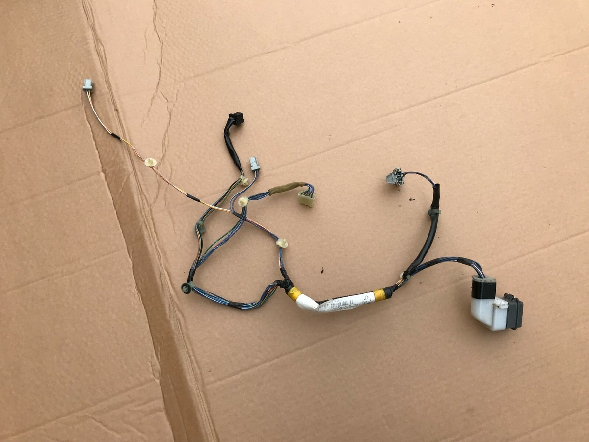Honda CR-V Mk1 Front LH Passenger Door Wiring Loom 1997-01 32752