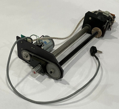 Saunders & Associates 4220 Chamber Cover Lift Mechanism