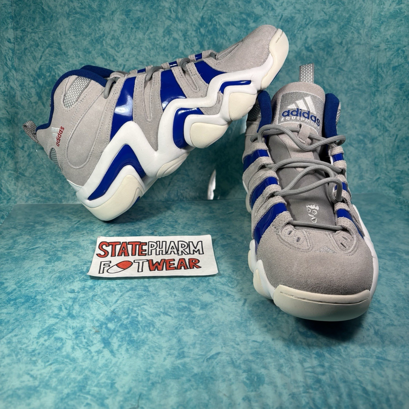 Sneakers Size 10