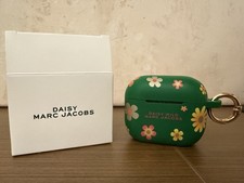 Marc Jacobs Daisy Wild Apple AirPods Case &ndash; 3rd Gen Protective Cover Authentic