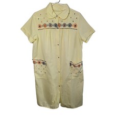 Vintage 60s 70s Lightweight Floral Embroidered Snap House Coat Yellow Large