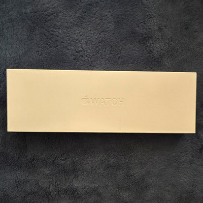 Apple Watch Series 11 42mm Space Gray Aluminum GPS and Nike Sports band