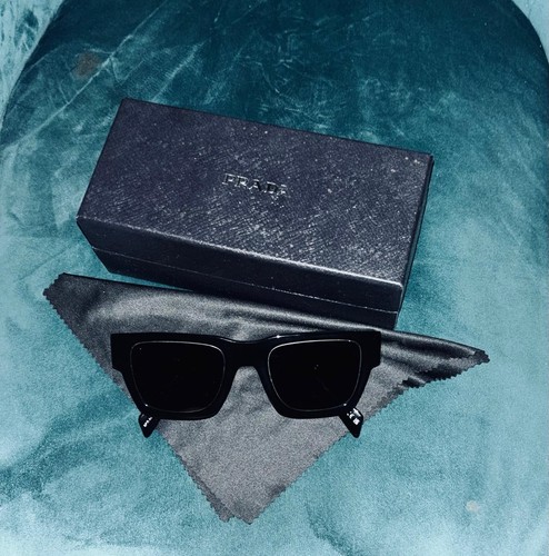 PRADA Square Sunglasses Black Plastic Frame & Tinted Lenses w/ Case Box Cloth