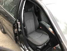 Mercedes E Klasse 211 Mopf Sitz vorn rechts Beifahrersitz Stoff mit Heizung