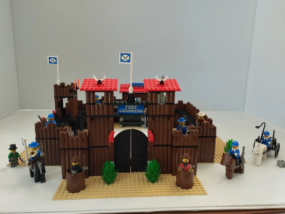 Lego set 6769 "Fort Legoredo" - Photo 2/4