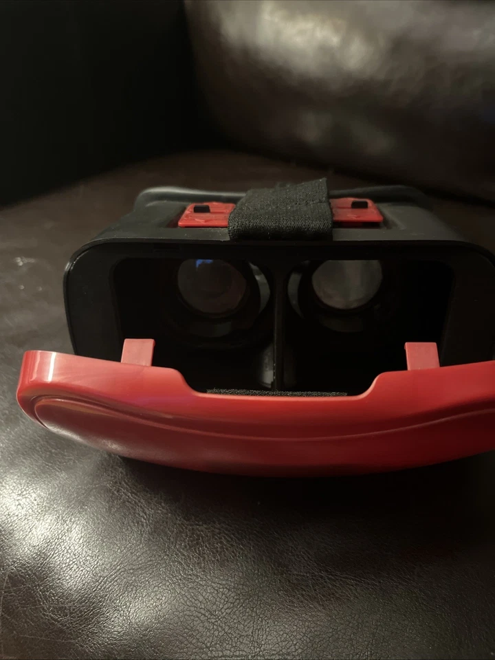 Auriculares VR con lente ajustable para teléfono - espuma/plástico rojo y negro - probados Foto 4 de 4