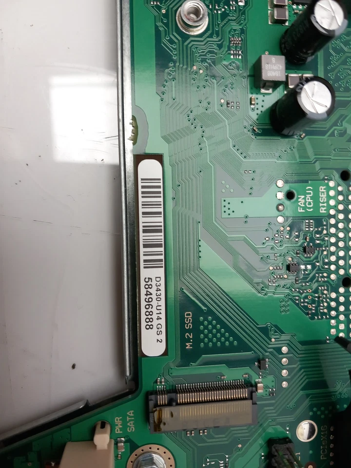 Fujitsu D556/E85+ D3430-U14 GS 2 Sockel 1151 DDR4 Mainboard mit Tray - Bild 4 von 4