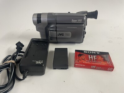 JVC Compact VHS Camcorder GR-SXM915U Super Digital Signal