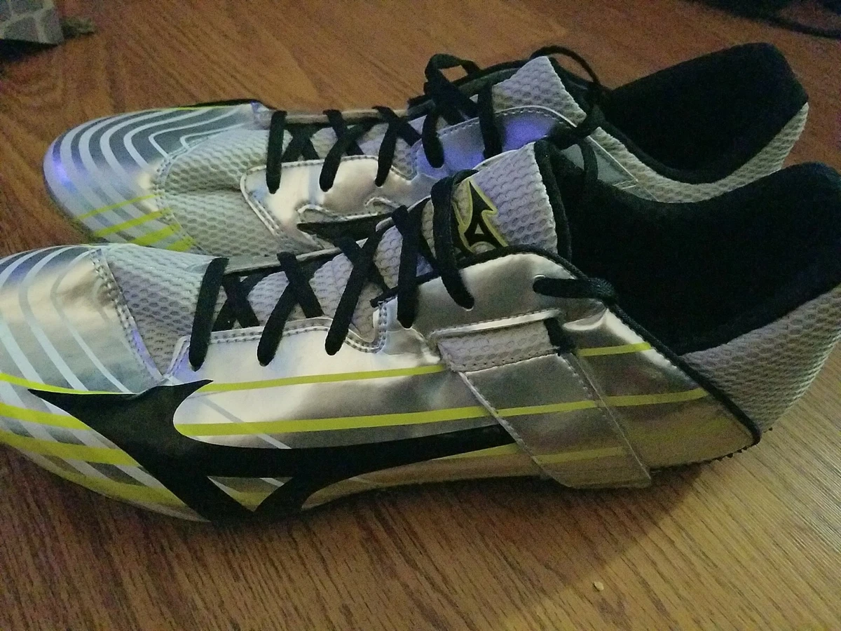 Silver top track shoes