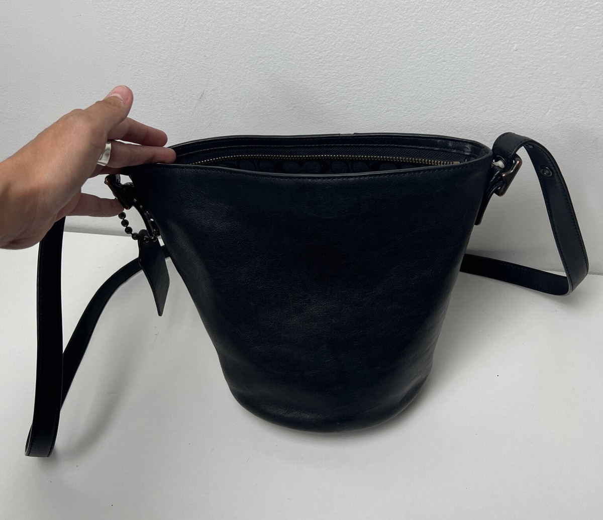 VTG COACH D1481-32281 Bucket Original Black Leather Duffle Sac