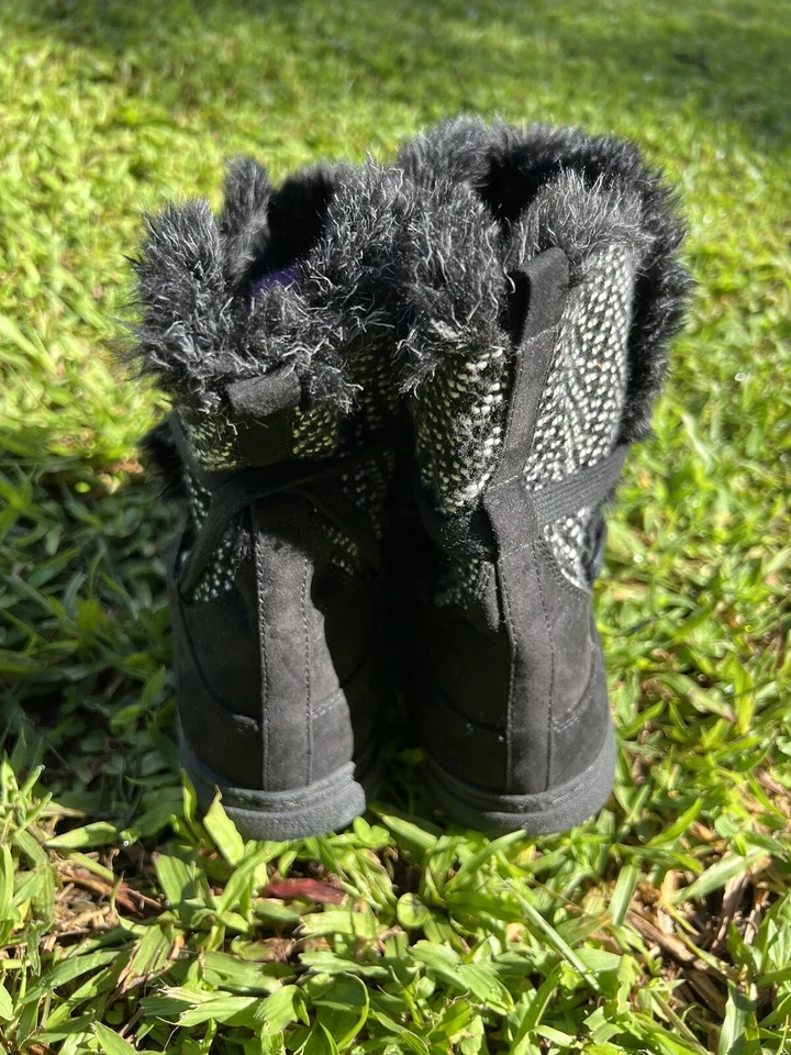 Bota para mujer Rocketdog talla 11 piel negra/blanca atada elegante excelente estado Foto 4 de 4