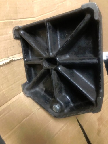 Used cast iron good condition 10"x10" x 2 1/2" inspection plate with 1 1/2" post - Picture 5 of 7