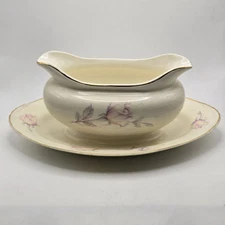 Homer Laughlin Eggshell Nautilus 9" Gravy Boat With Attached Underplate MINOR WR