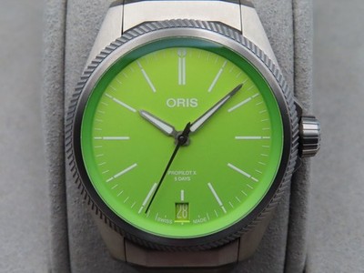 NEW Oris Pro Pilot X Kermit Edition Titanium 5 Days 01 400 7778 7157 Box Papers