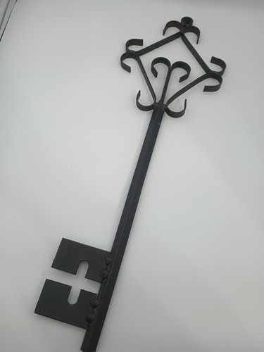 Vintage Black Wrought Iron Large Skeleton Key 21" Hanging Wall Decor - Picture 2 of 4