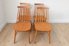 Set of 4 Ercol-Style Solid Wood Dining Chairs – Windsor Spindle Back – Vintage