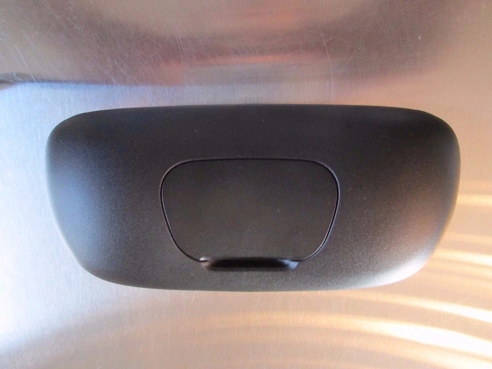 Cadillac Escalade ESV 2017-2019 DVD entretenimiento control remoto 84012998 OEM🟠 Foto 3 de 4