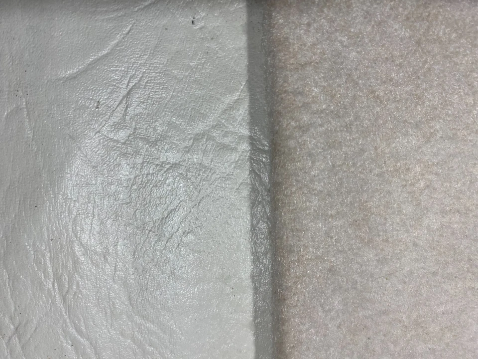 Tapa de vinilo Mercury Cougar 1971-1973, blanca con patrón de grano de alce (mercado de accesorios) Foto 4 de 4