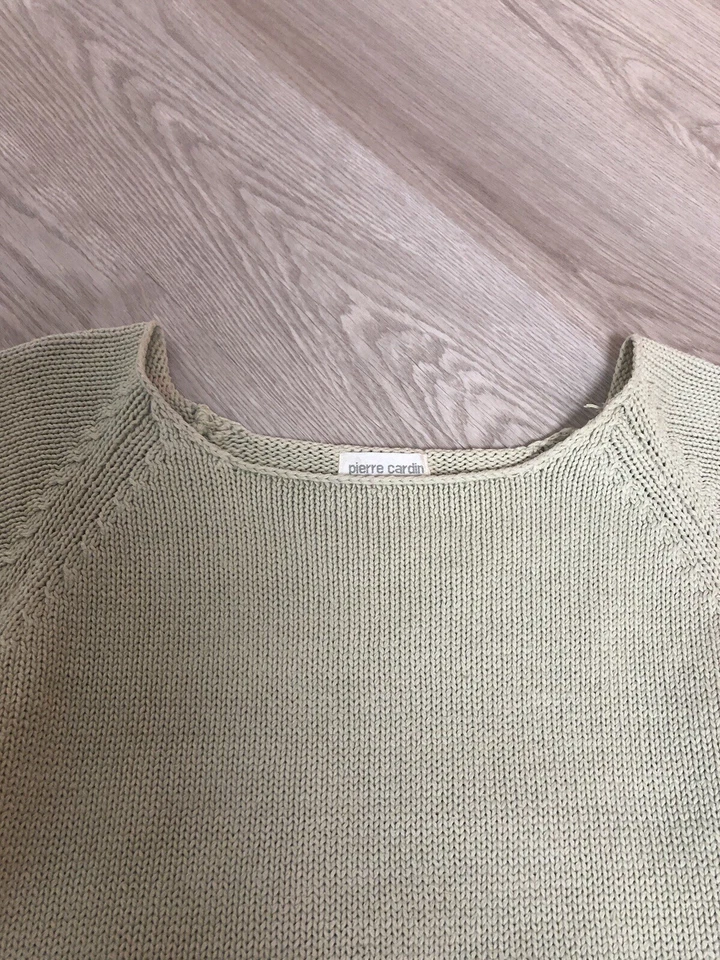 Women’s Pierre Cardin Sage Green Classis Retro 90s Short Sleeve Sweater Size XL - Image 2 of 4