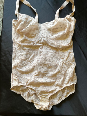 Vintage All in One Girdle Bodysuit Shaper Shapewear BALI Lacy Beige Sz. 36DD