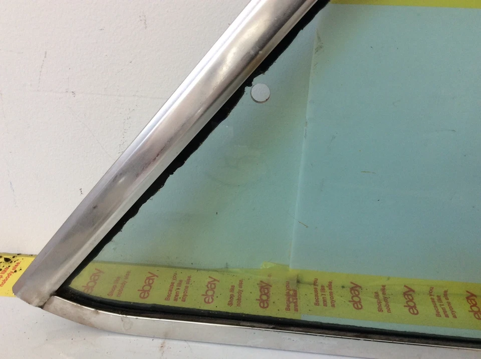 75 76 77 78 79 80-93 VOLVO 140 142 240 242 JANELA DE VIDRO TRASEIRA DIREITA Colorida - Imagem 2 de 4