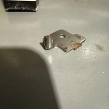 222049 Briggs And Stratton Guide - Rope NOS NEW OEM