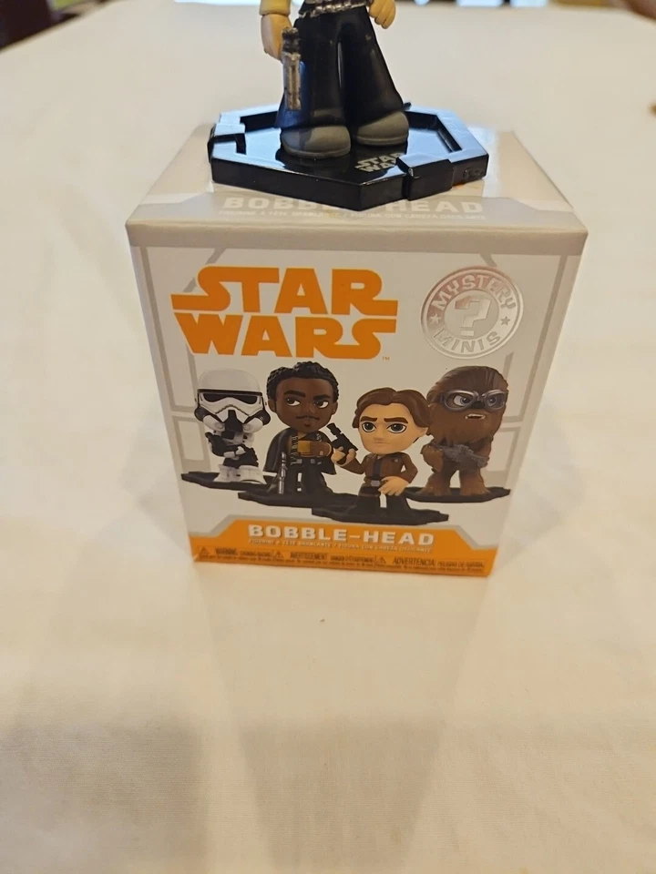 Star Wars Qi'ra Funko Misterio Minis Bobblehead Figura Juguete Bonus Chewbacca Head Foto 3 de 4