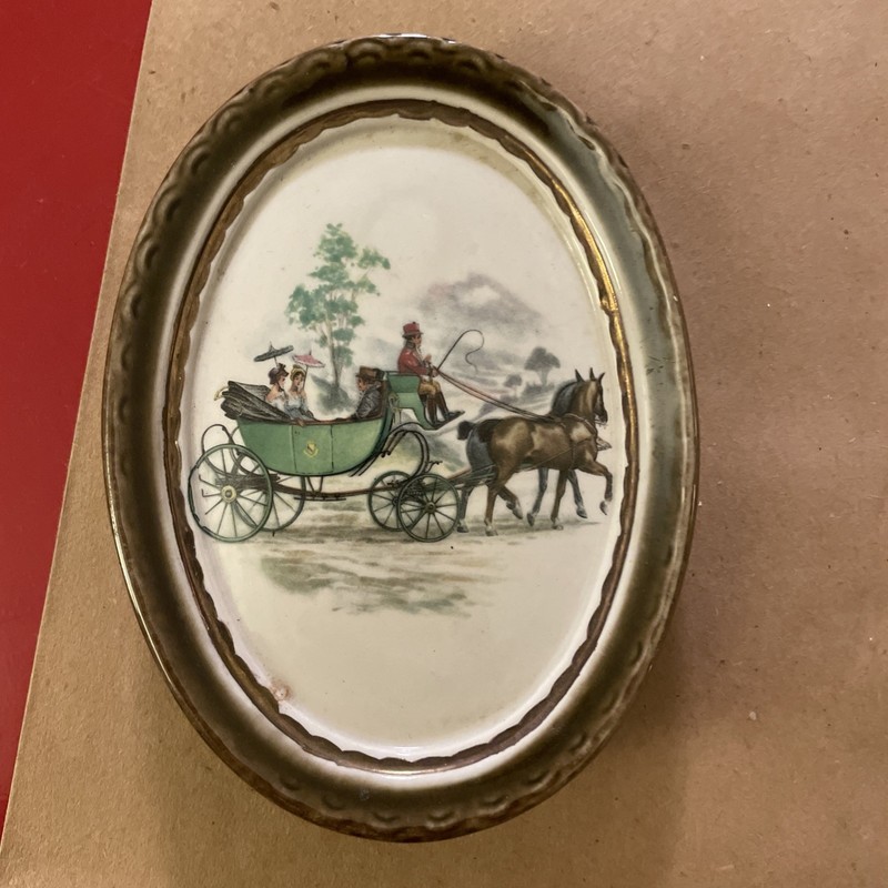 Horse drawn Carriage Ceramic Oval