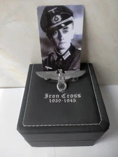 German Army Eagle Medal German Iron Cross Badge with box Reproduction