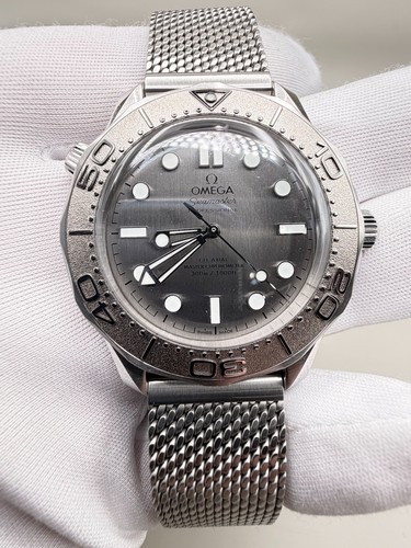 Omega Seamaster Diver 300M 42mm Silver Dial Mesh 210.30.42.20.06.002 FULL SET