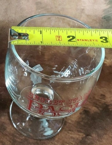 2 Secret Stash Bash "For Real Beer Lover's Like You" Tulip Snifter Beer Glasses - Picture 4 of 4