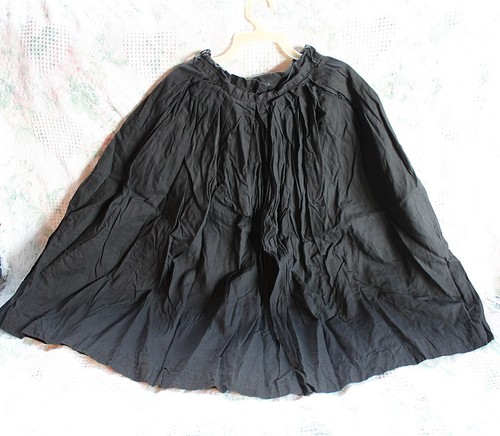 Real Vintage 1950s/ 40s Girls’ Skirt, Black Cotton Skirt, Original Handmade L - Picture 4 of 8