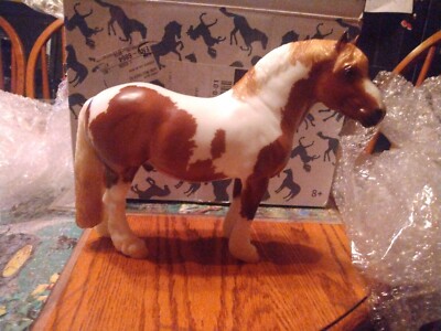 Breyer Collector club Honeybear