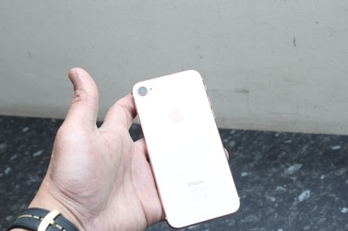 iPhone 8 Gold 64gb Unlocked 84% Battery Health Model MQ6J2B/A PHONE ONLY - Afbeelding 12 van 21